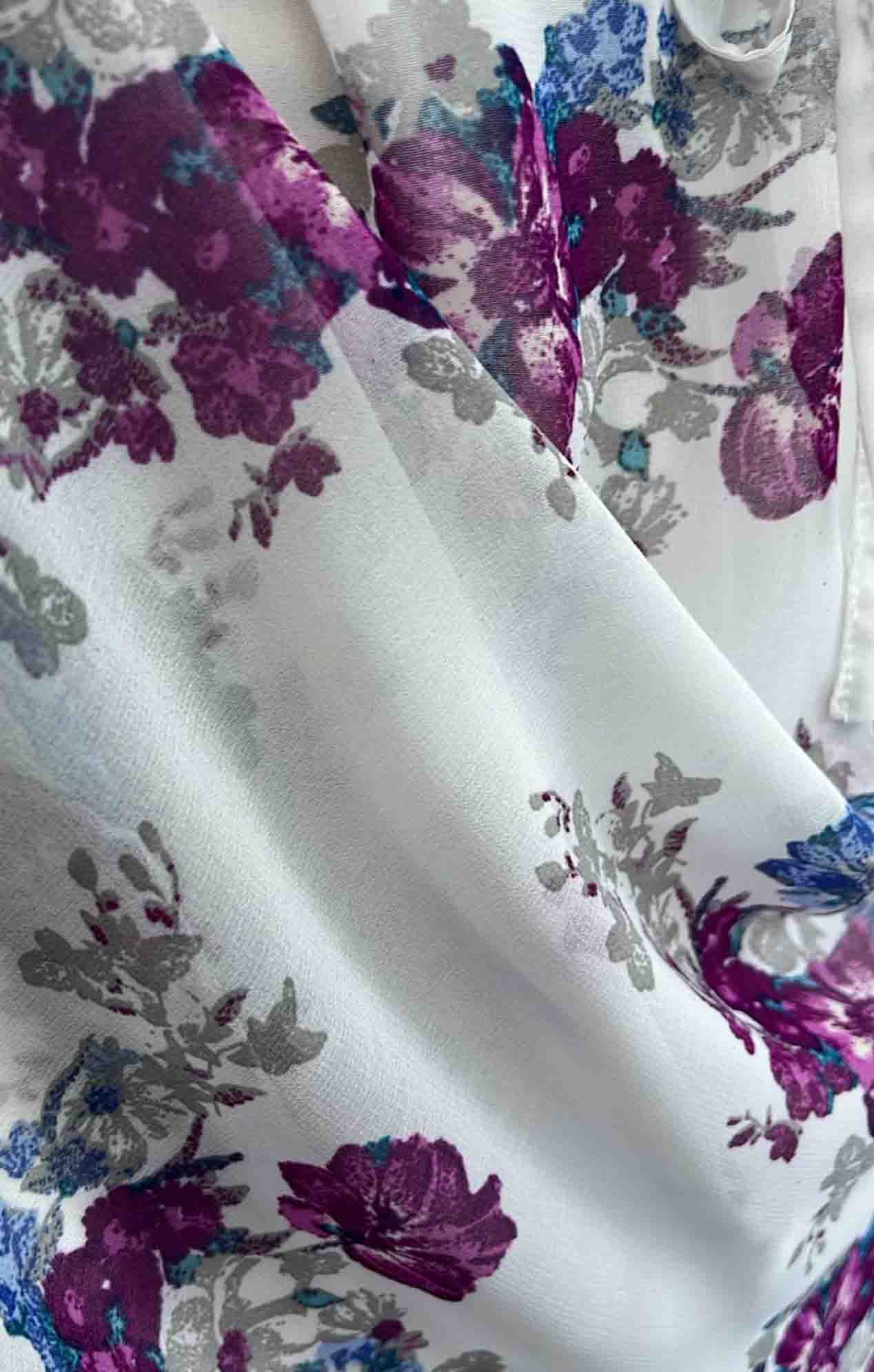 Vestido Blanco de Chifón estampado Floral Morado