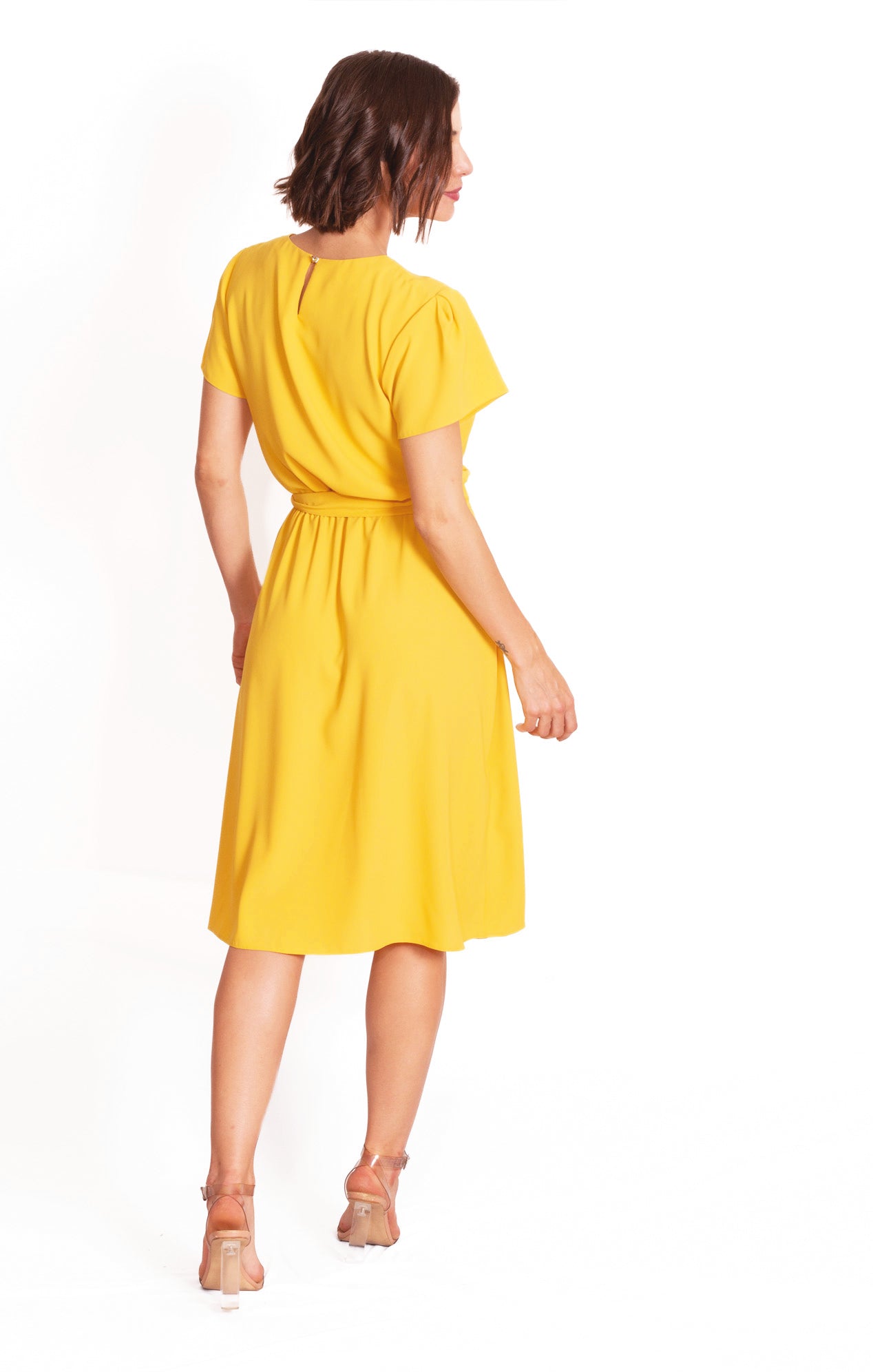 Vestido corto amarillo