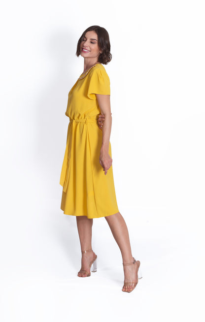 Vestido corto amarillo