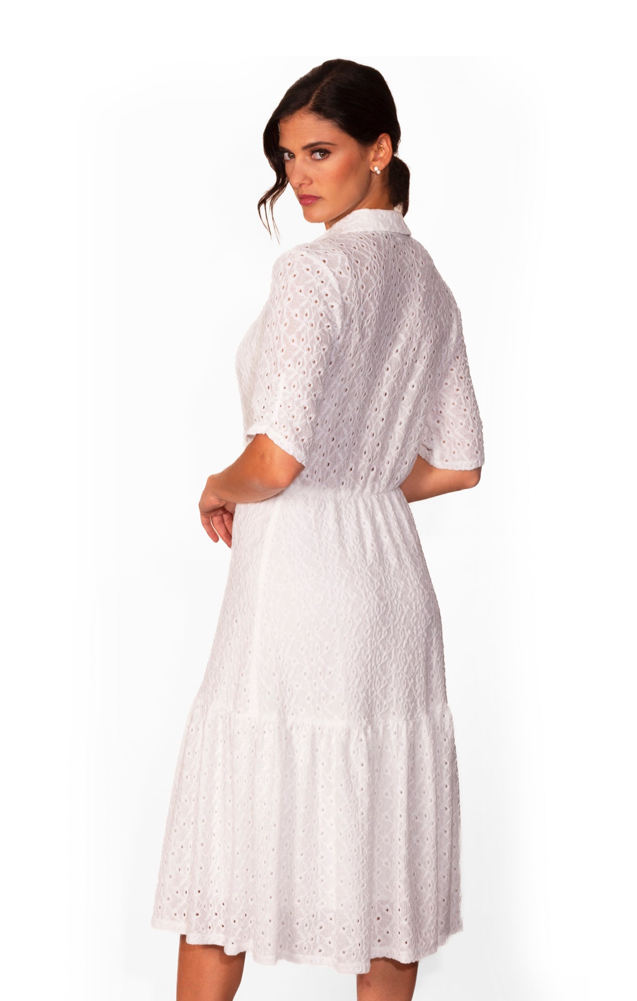 Vestido blanco estilo camisero