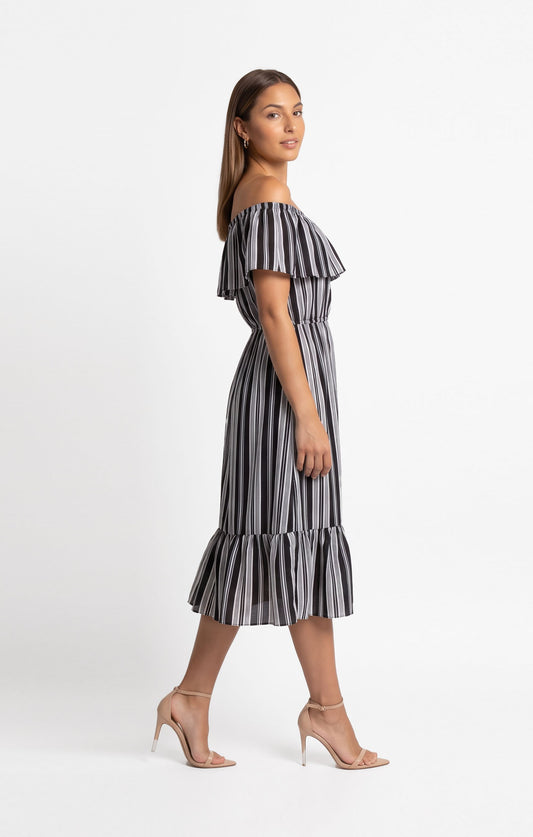 Vestido marino a rayas escote bardot