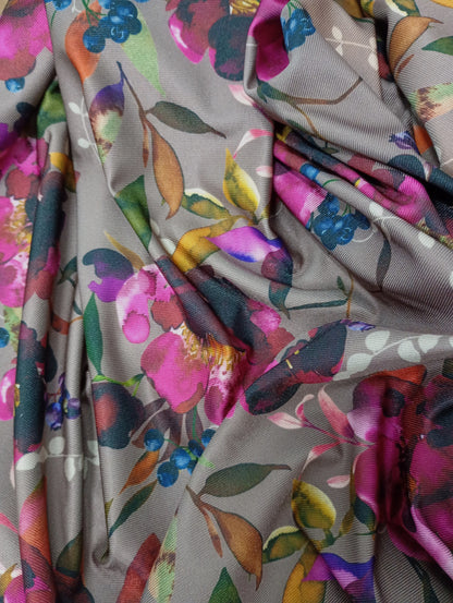 Vestido de licra Floral talle cruzado