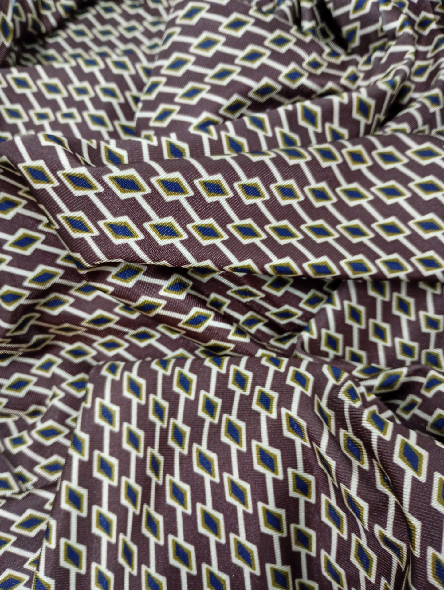 Vestido de licra estampado moka talle cruzado