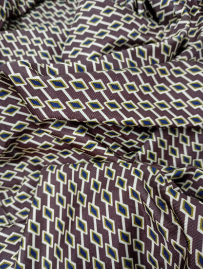 Vestido de licra estampado moka talle cruzado