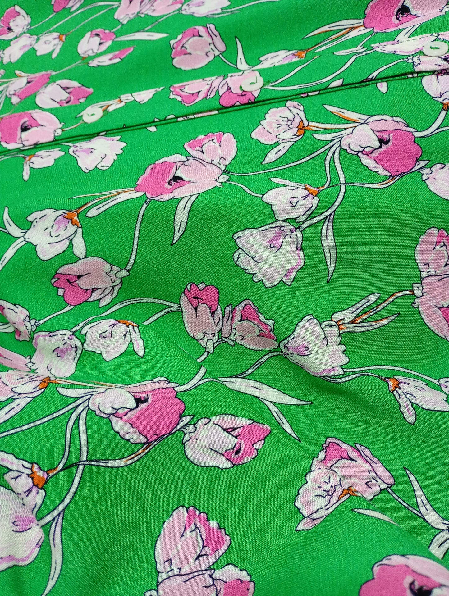 Vestido largo abotonado al frente estilo romantico