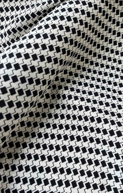 Vestido camisero estampado en contraste