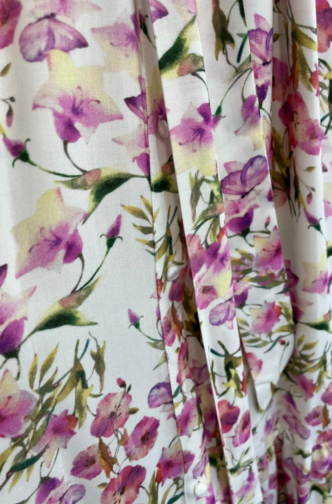 Vestido floral blanco con rosa, Rayón