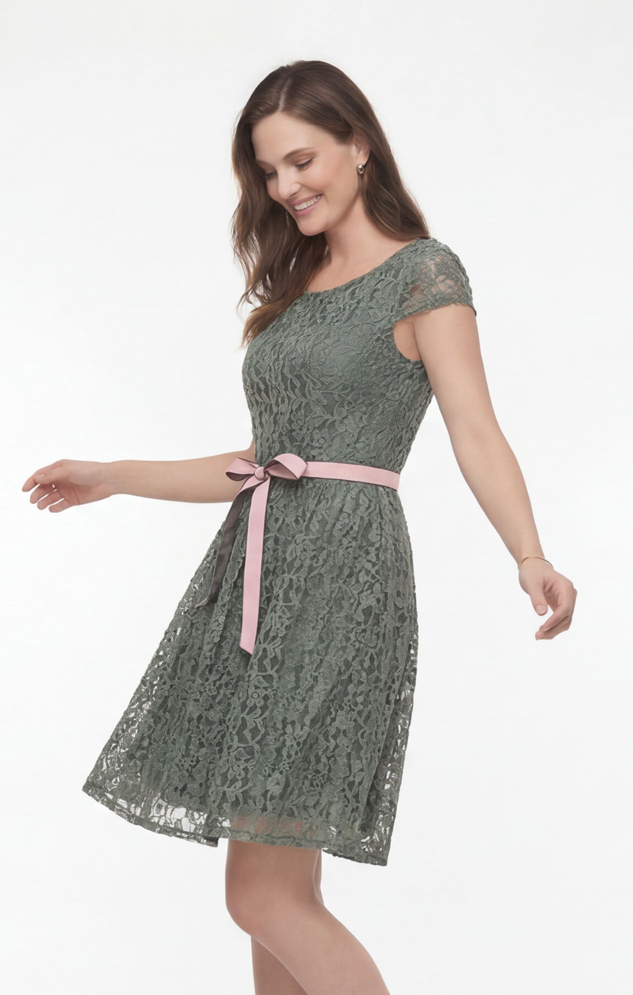 Vestido de encaje en verde olivo