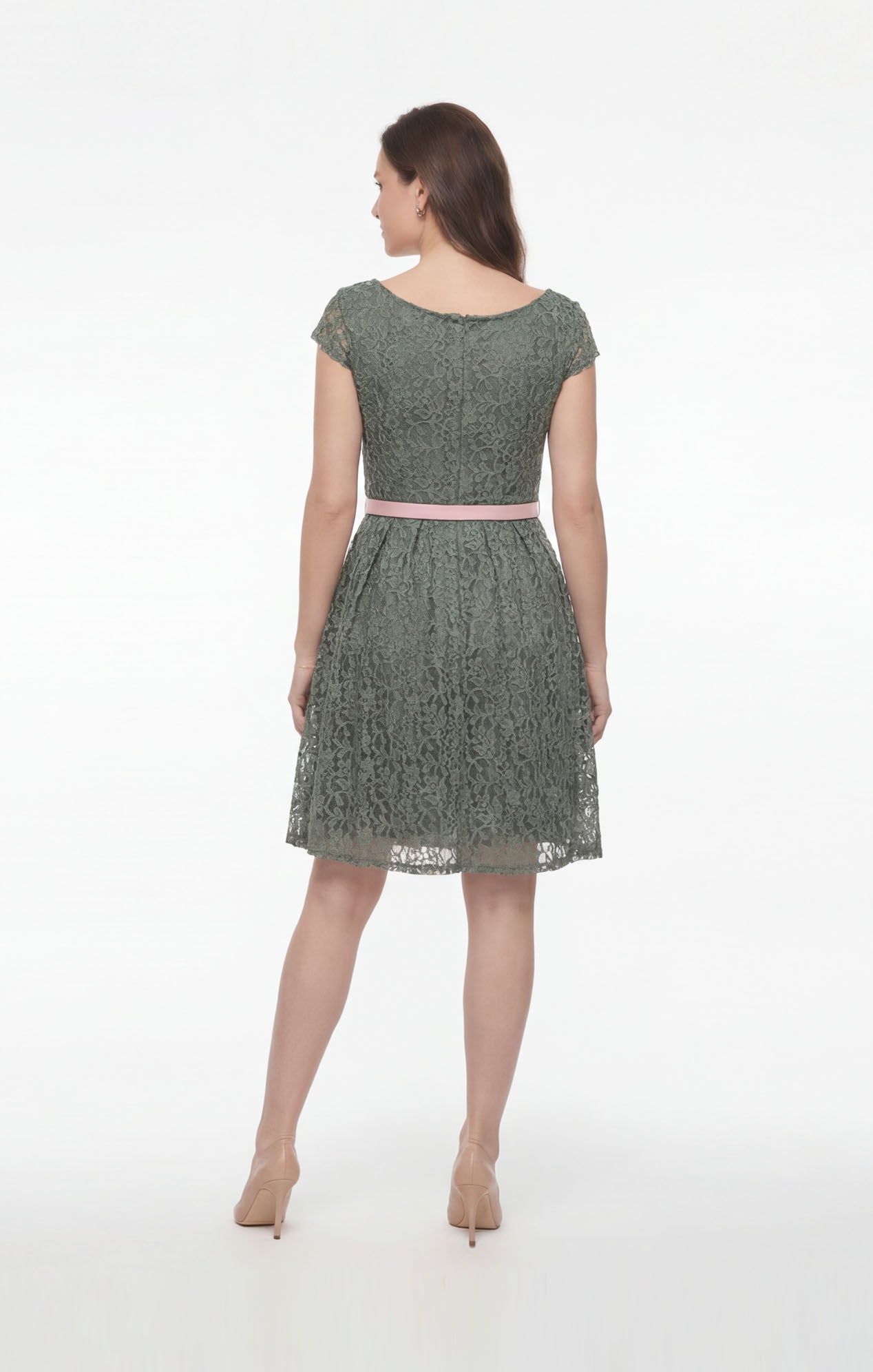 Vestido de encaje en verde olivo