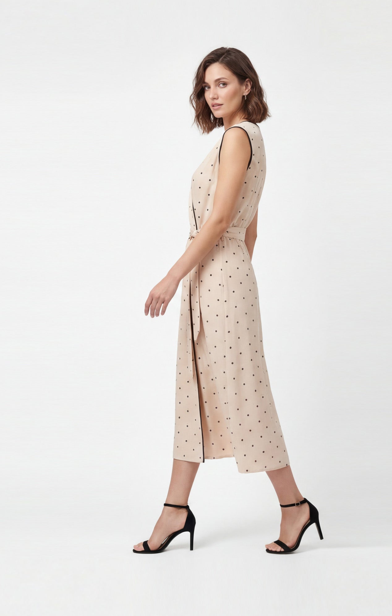 Vestido beige de lunares negros, Rayón